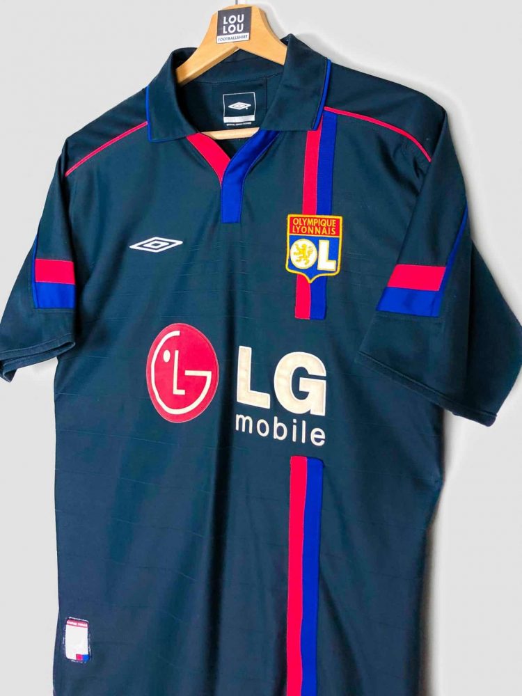2004-2005 / Nilmar 🇧🇷 / L / Olympique Lyonnais Away