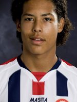 2010-2011 / Willem II  🇳🇱 / #14 / M