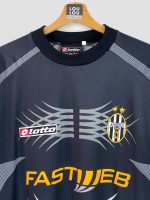 2001-2002 / Juventus Turin 🇮🇹 /  L
