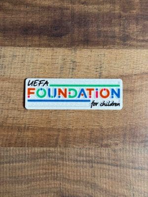 Badge UEFA Foundation for Children officiel porté par les joueurs en Ligue des Champions, patch à coudre pour maillot de football authentique