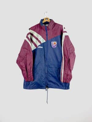 Kway vintage Toulouse FC Adidas 1995-96 porté par un supporter – maillot rétro TFC 1995