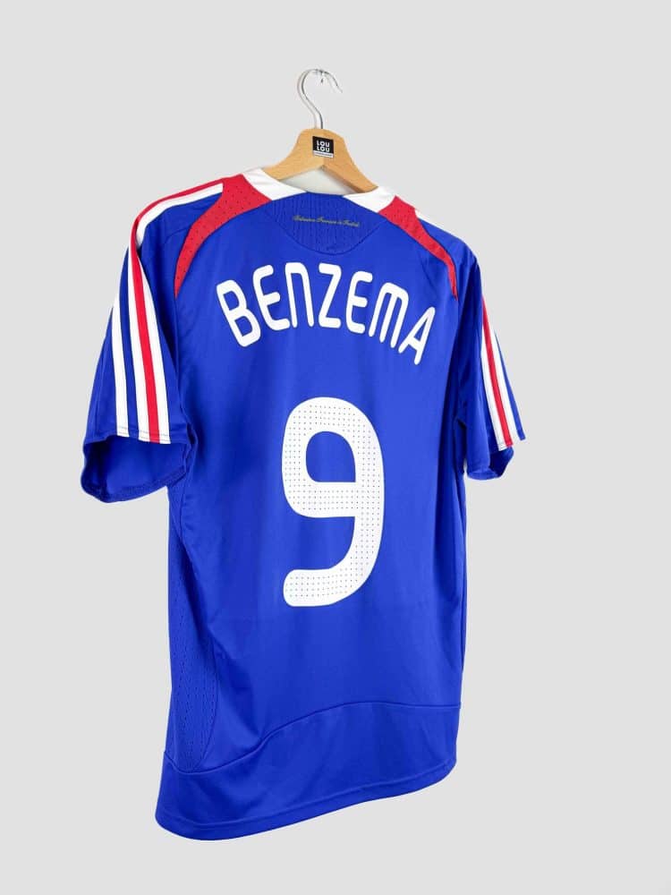 Logo FFF et étoile dorée sur maillot vintage Équipe de France 2008-2009