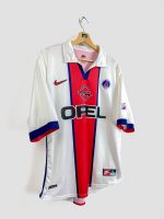 Maillot PSG 1998-1999 rétro porté en Ligue 1 sponsor Opel