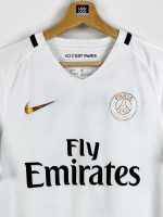 Maillot PSG extérieur 2016-2017 Nike blanc liserés noirs sponsor Fly Emirates Ligue 1 collector authentique